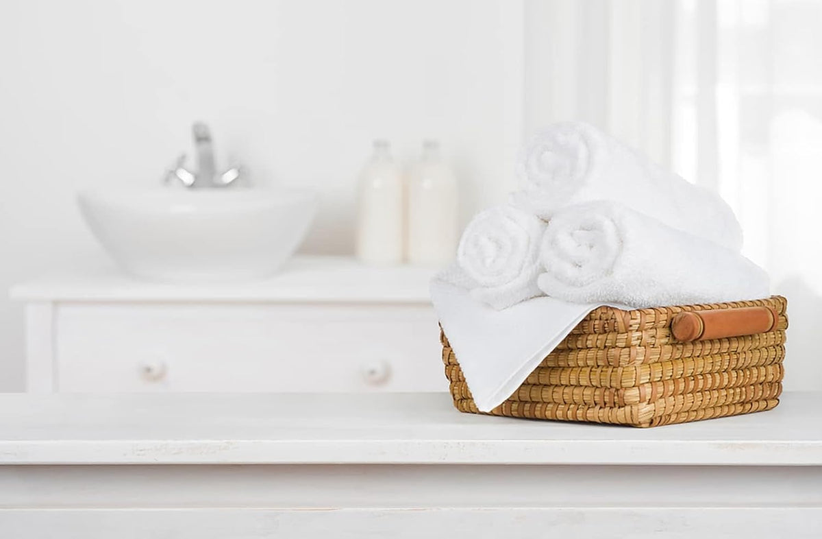 12 Pack White 100% Cotton Bath Towels, 20x40 Inches, Lightweight, Quick Drying, Commercial Grade, Gym, Salon, Spa & Hair
